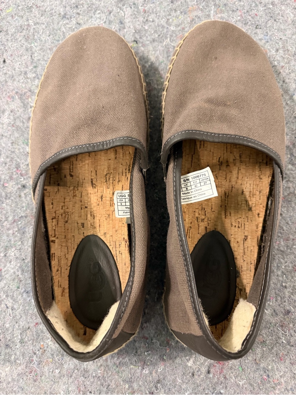 UGG Australia Men’s size 9 Taupe Canvas Slip-On Loafers Espadrilles